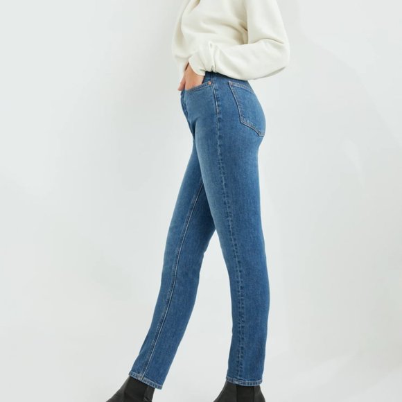 ARITZIA DENIM FORUM The Yoko High Rise Slim Jeans- Size 24W, 28L - Picture 1 of 8